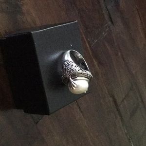 Sterling silver pearl ring